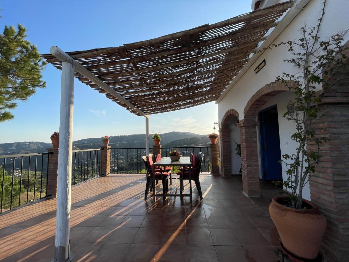 Villa En Frigiliana Con Piscina Y Jacuzzi Zewnętrze zdjęcie